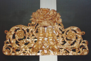 Golden frame restoration