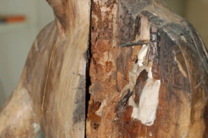 Pair of cherubs restoration