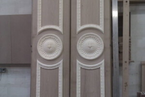 Reproduction of Sculpted doors for a private hotel in Paris